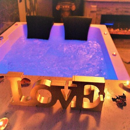 Gold Luxury Suite Home Roma ภายนอก รูปภาพ