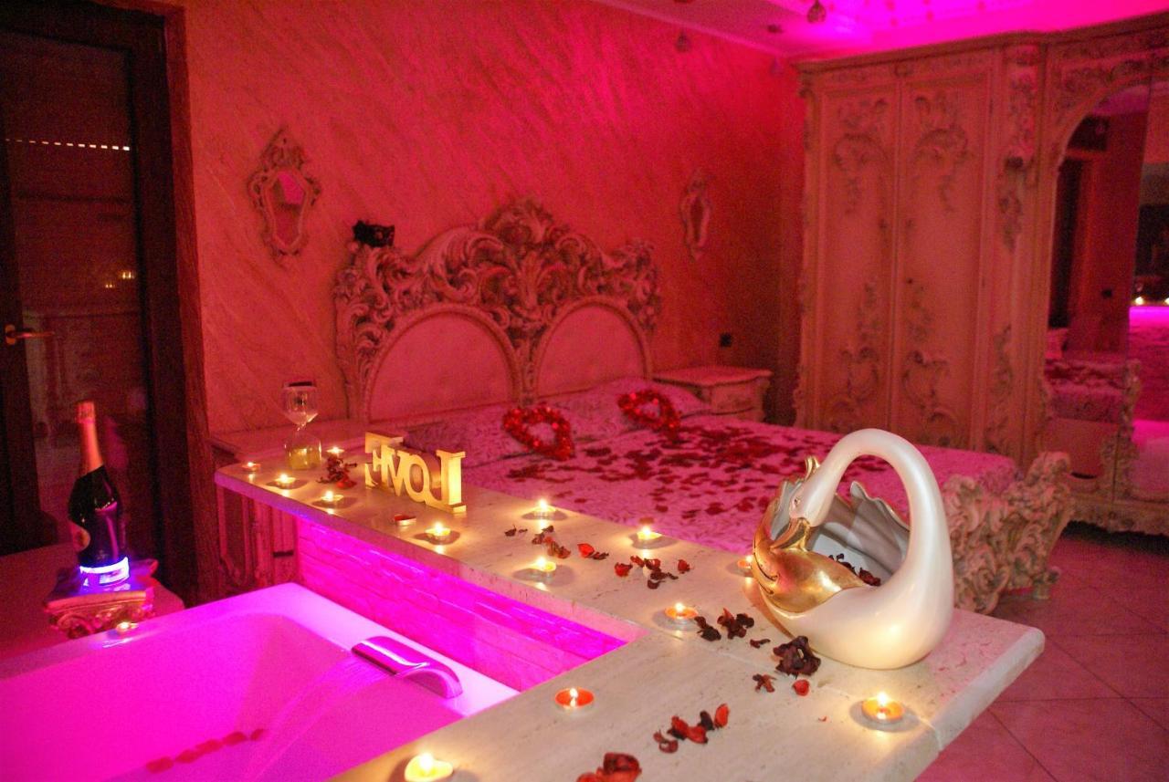 Gold Luxury Suite Home Roma ภายนอก รูปภาพ
