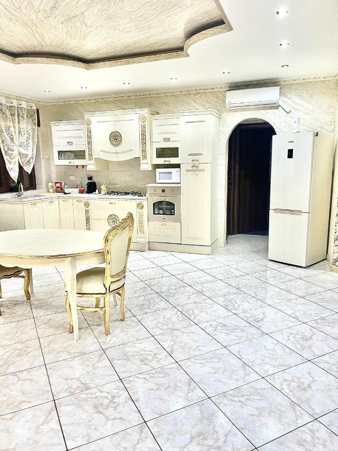Gold Luxury Suite Home Roma ภายนอก รูปภาพ