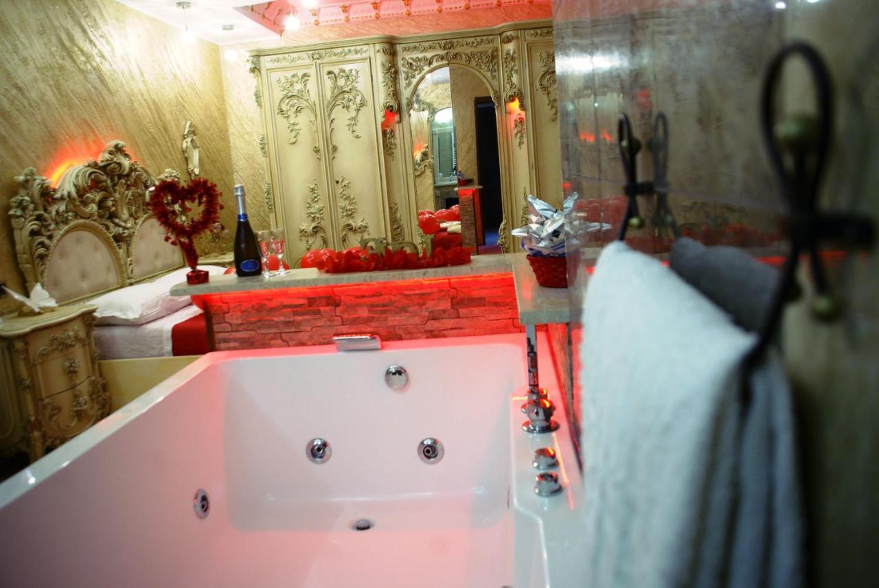 Gold Luxury Suite Home Roma ภายนอก รูปภาพ